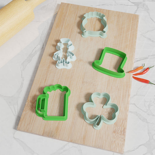 St Patrick's Day Cookie Cutters. Set of 5 Premium St Patrick's Day Cookie Cutters. Four Sizes, Tons Of Colors!
